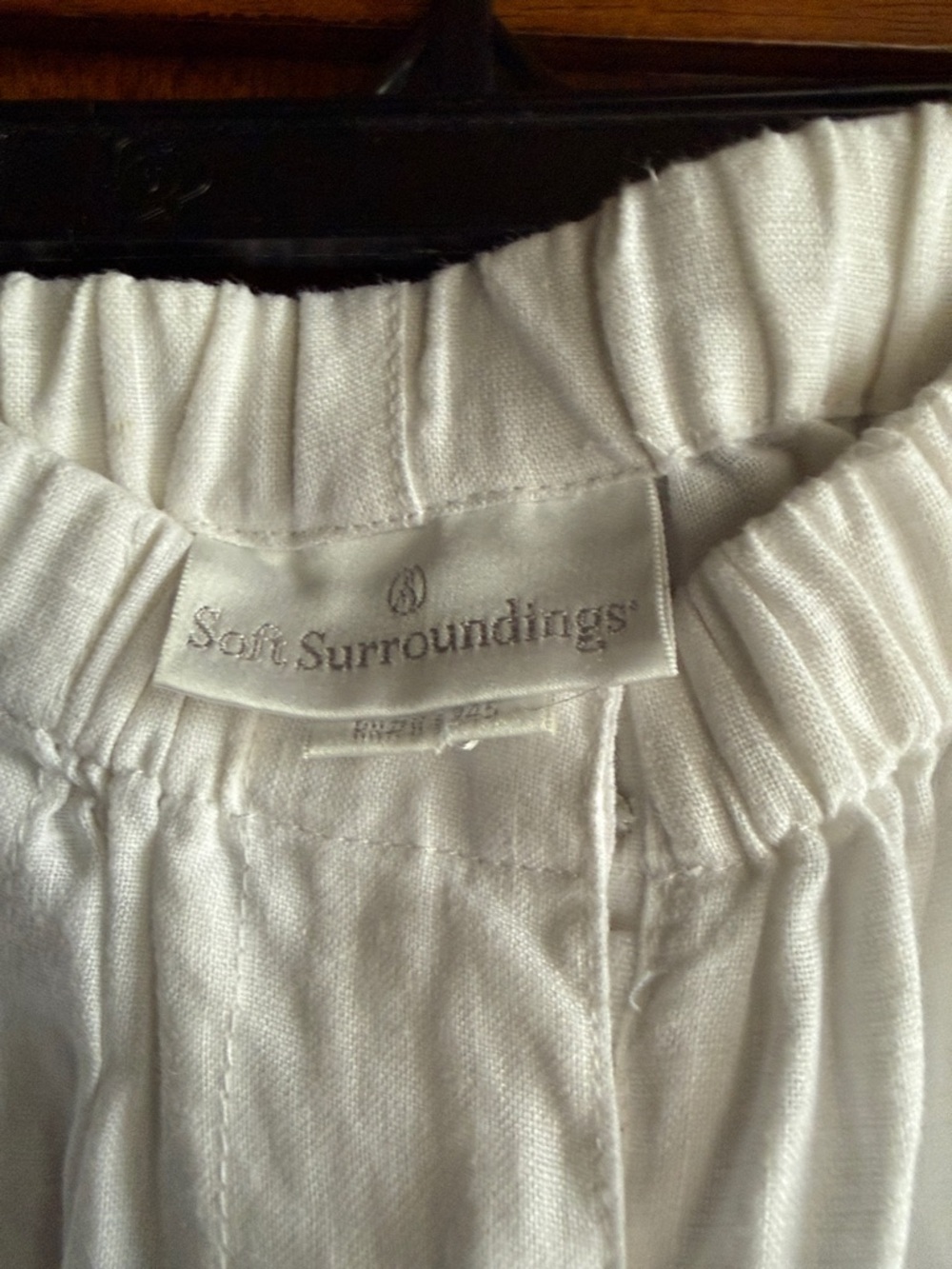 Soft Surroundings Ivory Elastic-Waist Embroidered pants